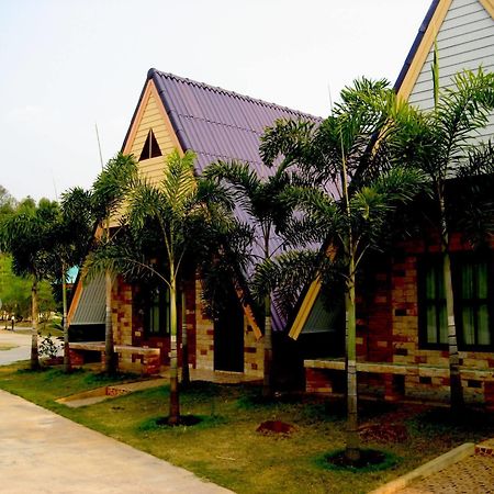 Hiso Resort Udon Thani Buitenkant foto